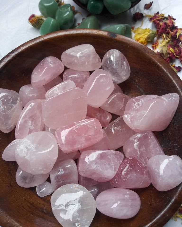 Rose Quartz Medium-Large Tumbled