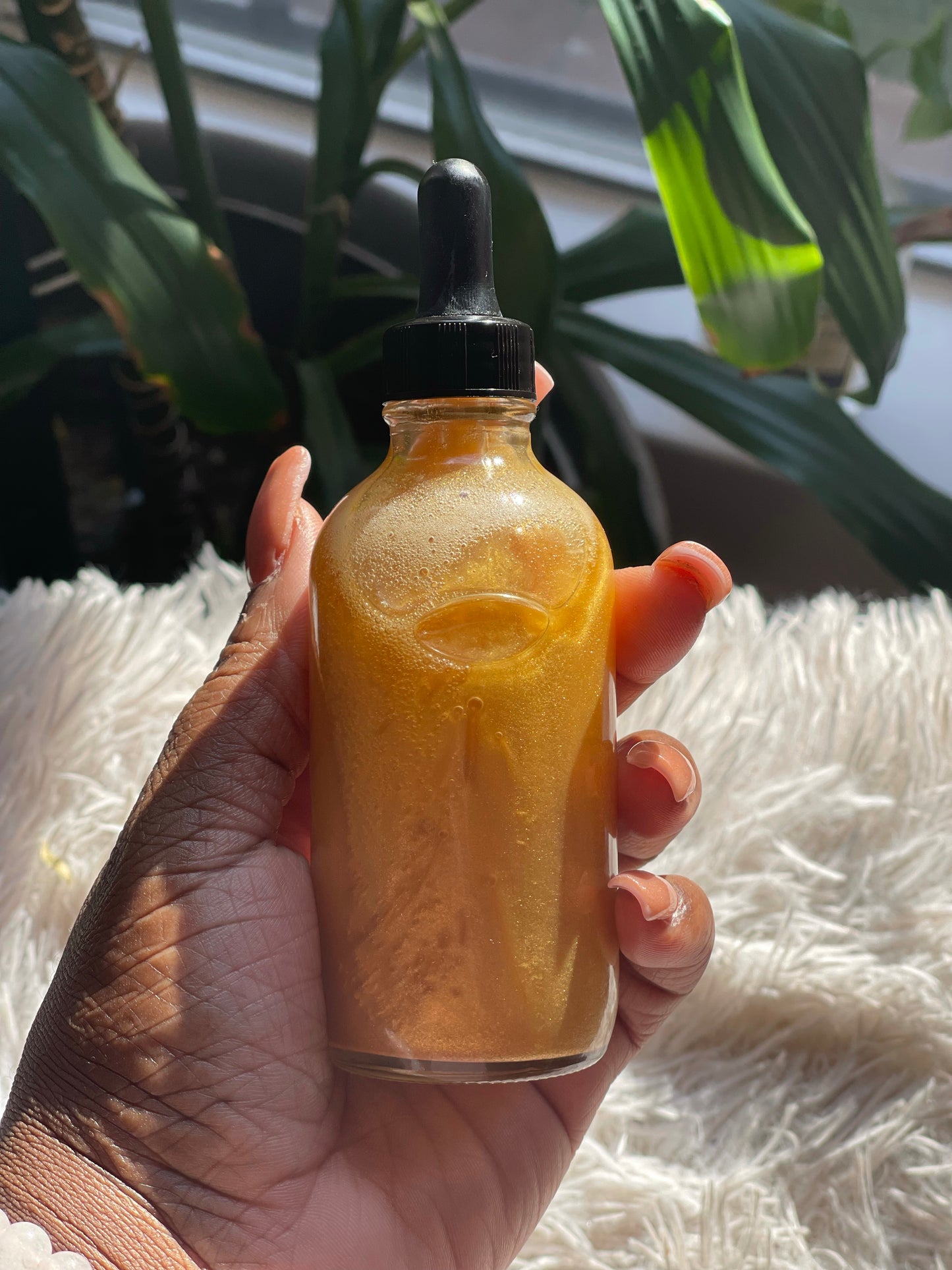 24 K Goddess Glow Shimmer Body Oil